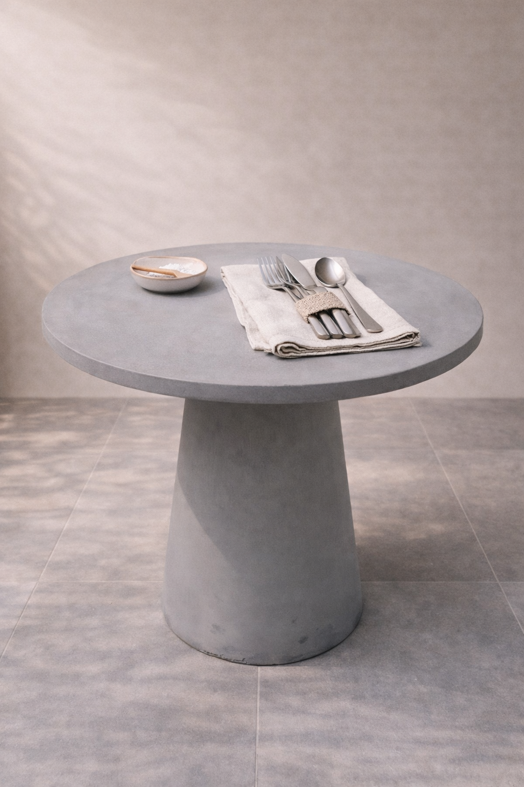 BOSCO DINING TABLE